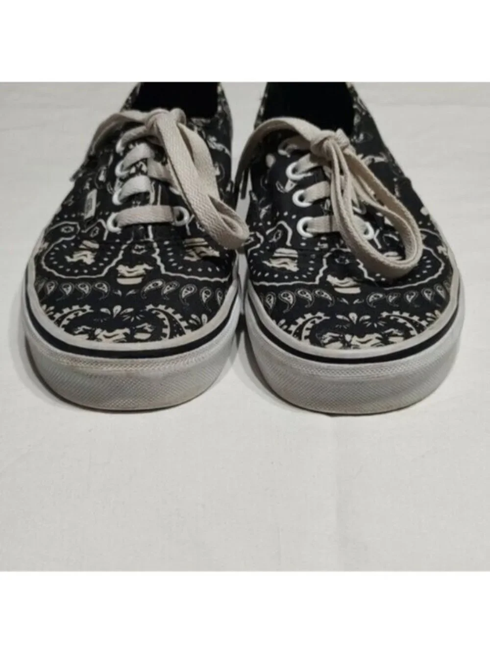 Vans x Star Wars Stormtrooper Bandana Print Low Top Sneakers M 6, W 7.5